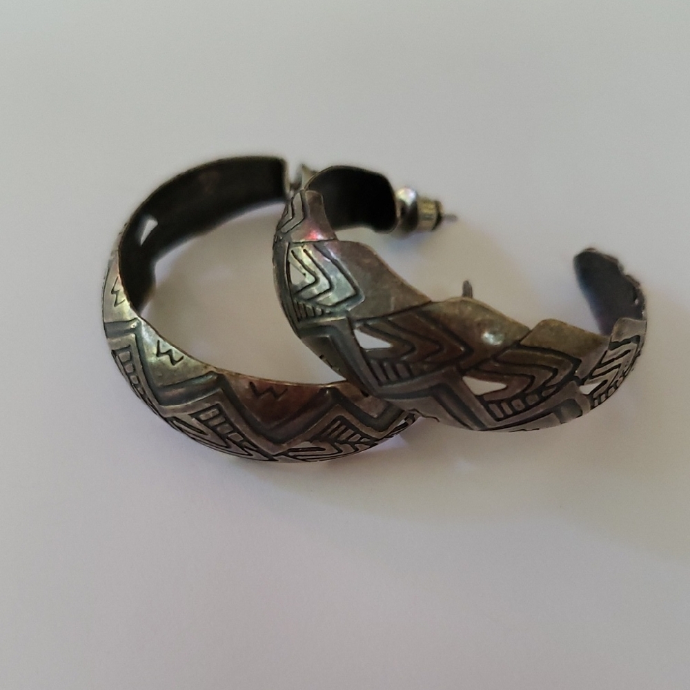 Vintage Sterling Silver Geometric Patterned Aztec Hoop Earrings